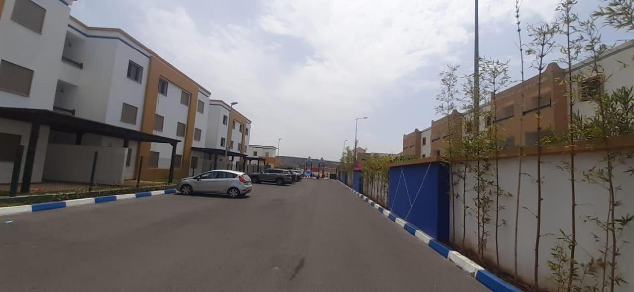 Apartement Haut Standing Avec Piscine A La Marina Saïdia Esterno foto