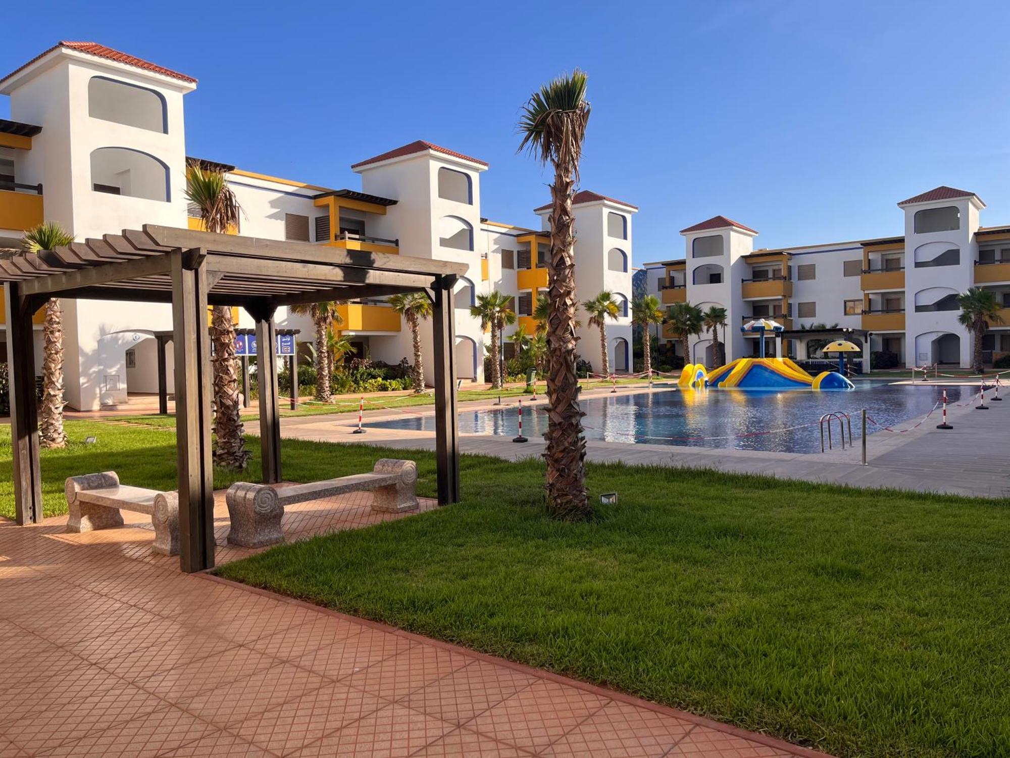 Apartement Haut Standing Avec Piscine A La Marina Saïdia Esterno foto
